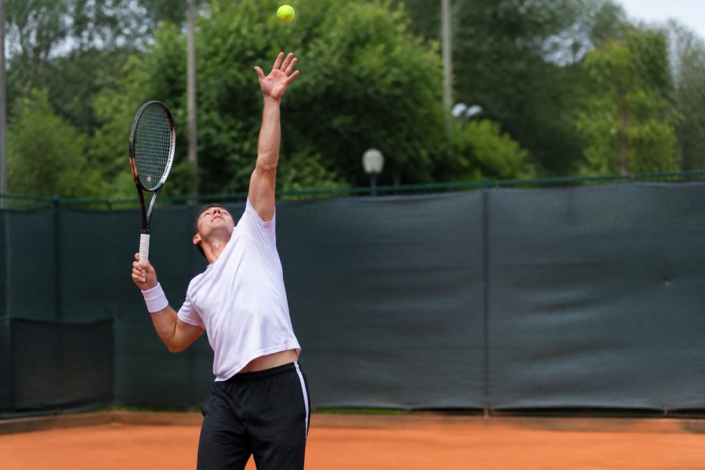 Fix Tennis Serve Consistency: A Step-by-Step Guide