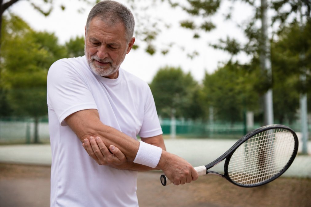 Preventing Tennis Elbow for Older Players